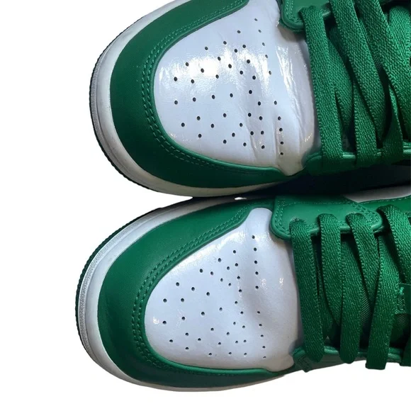 Jordan 1 Low Pine Greens 9.5 - Picture 5 of 7